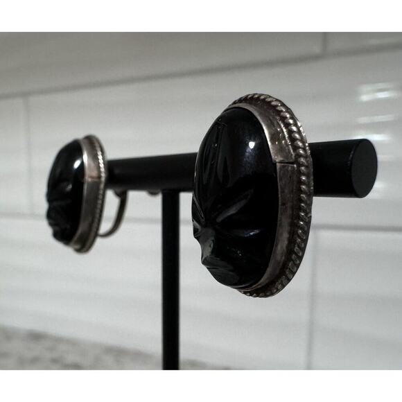 Vintage Sterling Silver Signed Black Onyx Warrior Face Screw Back Earrings - Picture 4 of 7